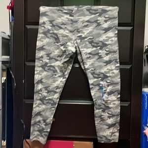 Women ankle leggings